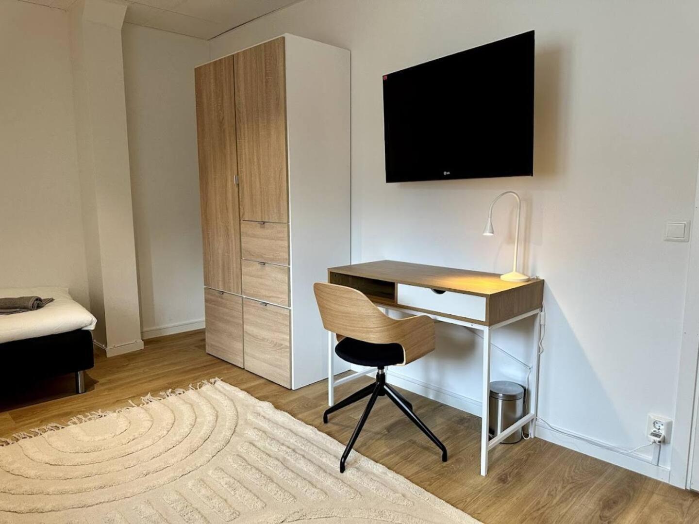 Attic Hostel Бурос Экстерьер фото